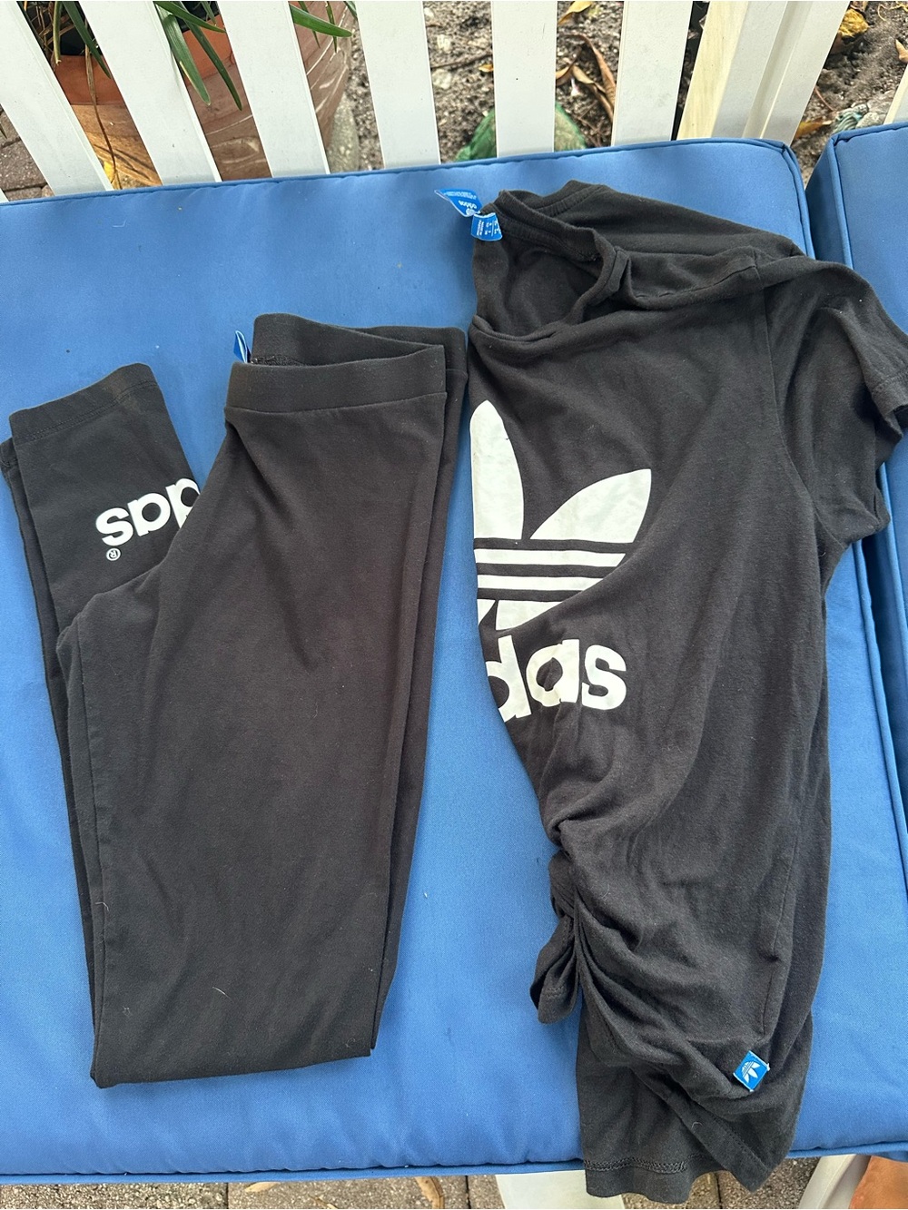 adidas Size XS Black Logo Leggings